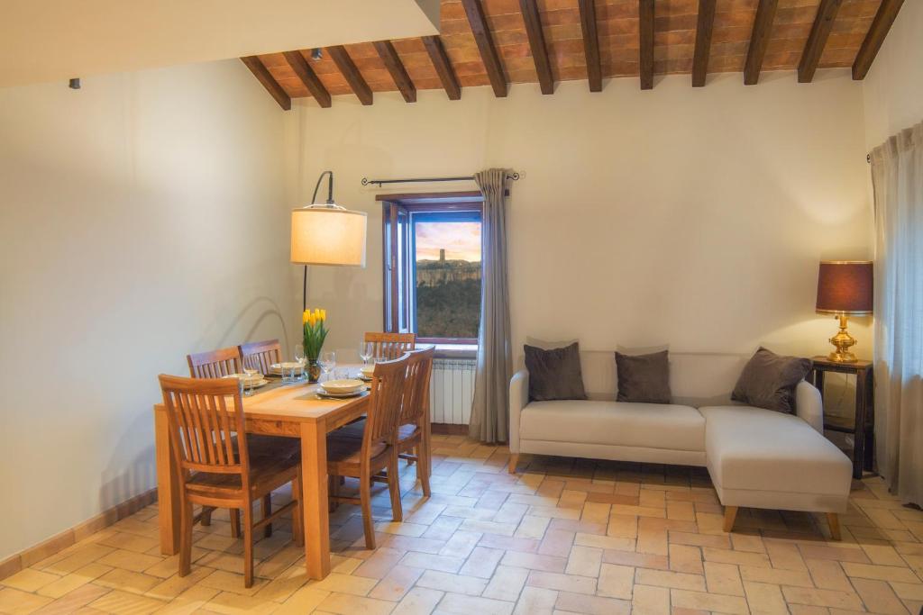 Soggiorno panoramico della casa vacanze La Finestra su Civita